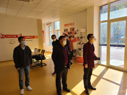 广安爱多贺洪燕一行光临老子有钱lzyq88软件